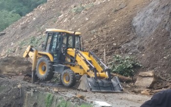 पहिरोका कारण अवरुद्ध भीमदत्त राजमार्ग सुचारु